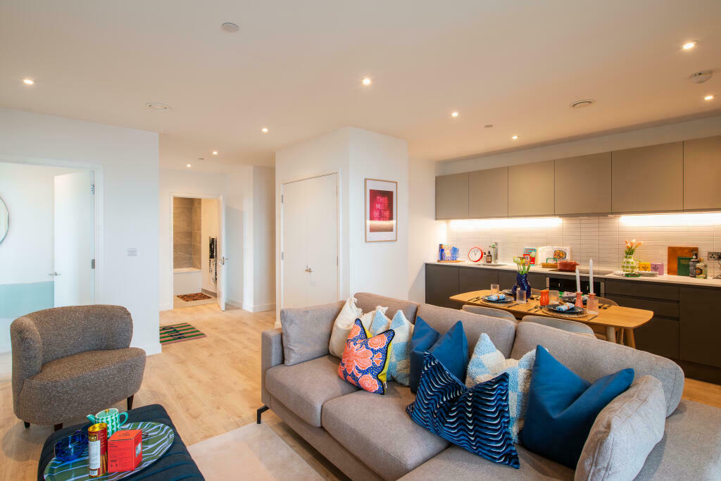 Three bedroom apartment at Eda Salford Quays